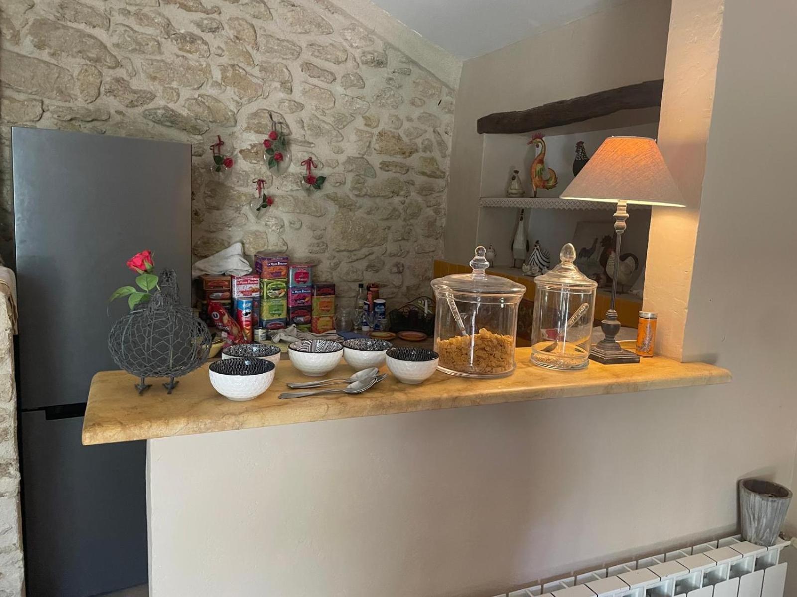 Mas De Foncaudette Bed & Breakfast Lourmarin Exterior photo