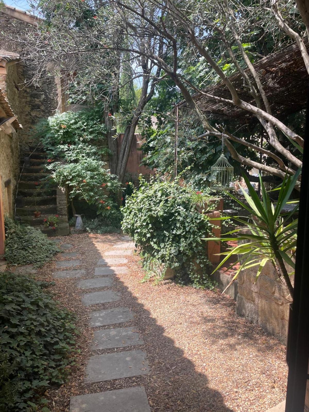 Mas De Foncaudette Bed & Breakfast Lourmarin Exterior photo