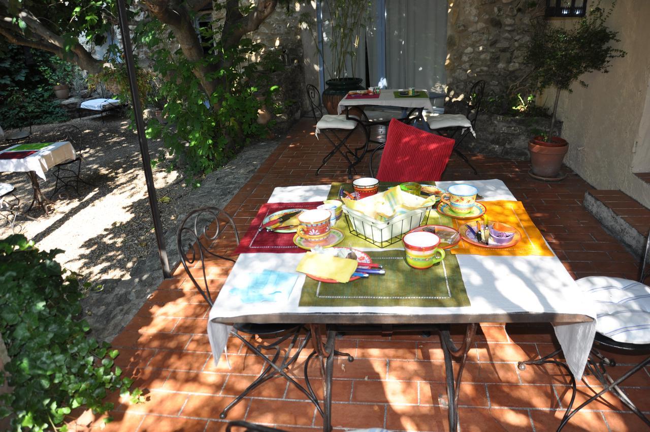 Mas De Foncaudette Bed & Breakfast Lourmarin Exterior photo