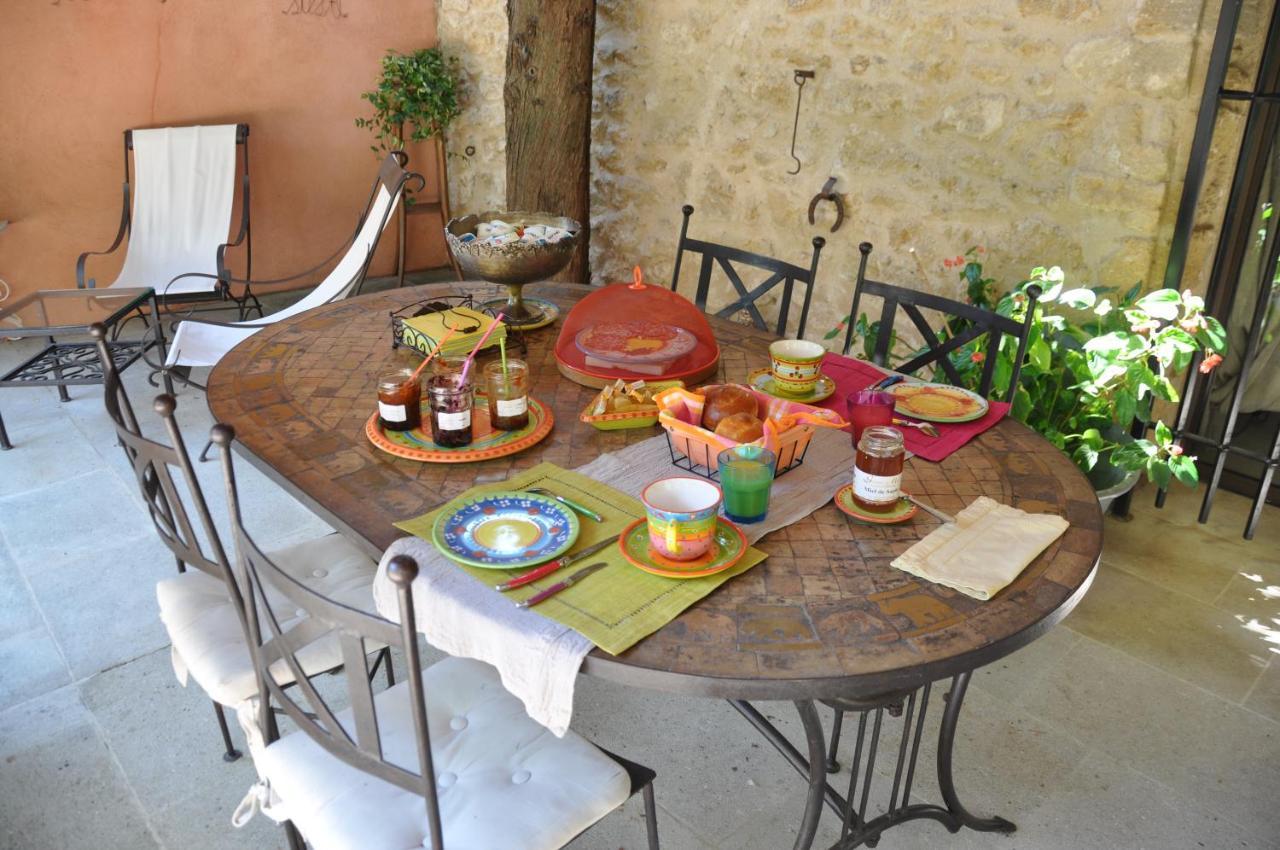 Mas De Foncaudette Bed & Breakfast Lourmarin Exterior photo
