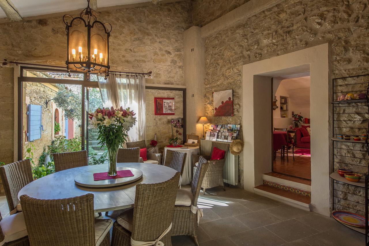 Mas De Foncaudette Bed & Breakfast Lourmarin Exterior photo