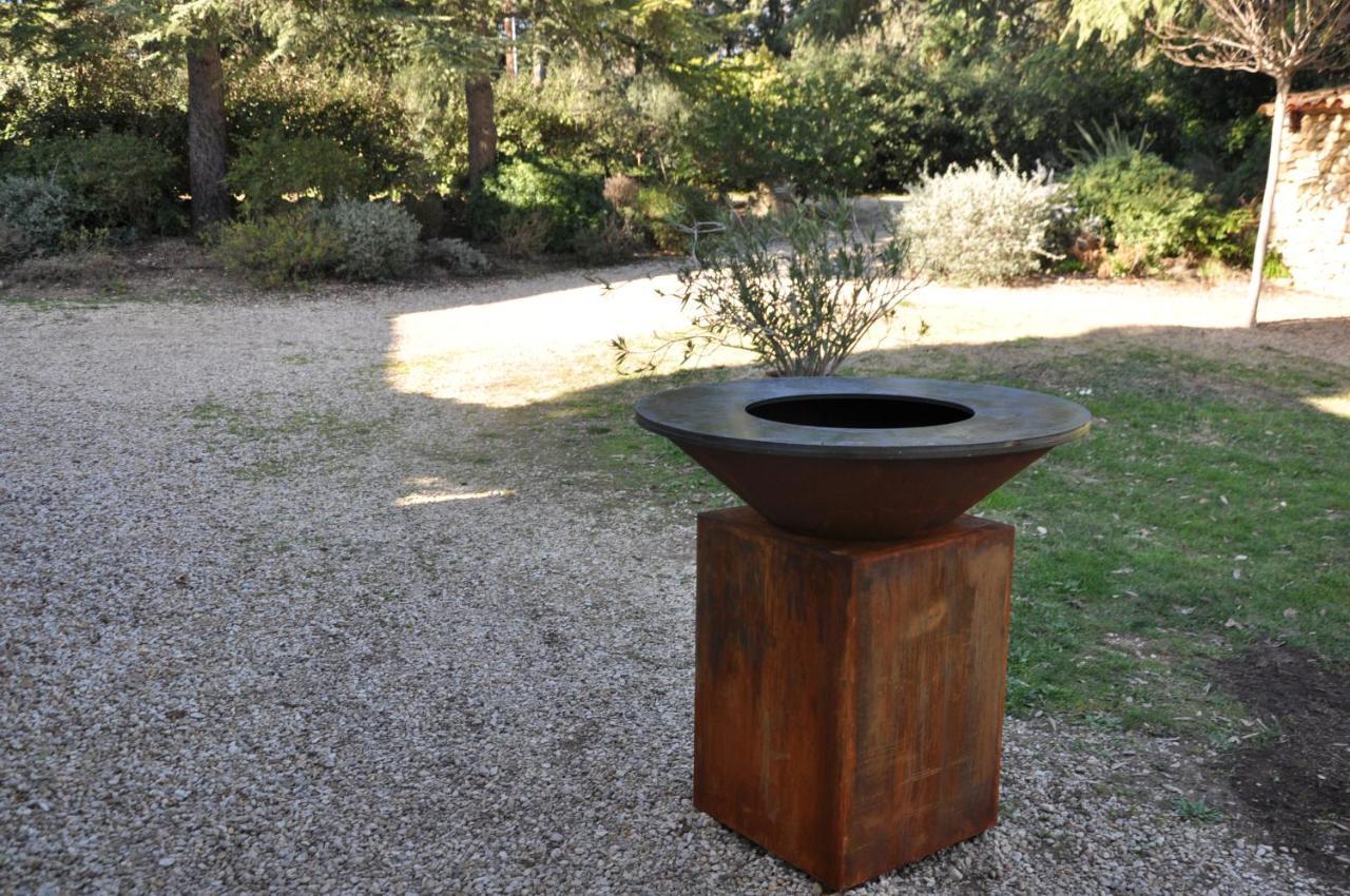 Mas De Foncaudette Bed & Breakfast Lourmarin Exterior photo